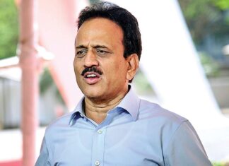 गिरीश महाजनांची गुपितं माझ्याजवळ म्हणून मला मारण्याची धमकी, राष्ट्रवादी कार्यकर्त्याची गंभीर आरोप
