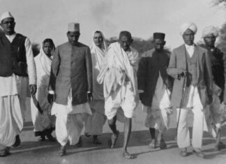 महात्मा गांधीजी म्हणजे स्फुर्ती