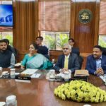 रिझर्व्ह बँकने महागाई लक्षात घेत रेपो रेट 4% ठेवला, बँक दरामध्ये कोणताही बदल नाही