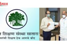 ‘रयत’कडून मुख्यमंत्री सहाय्यता निधीसाठी २ कोटी ७५ लाख; शरद पवारांनी मुख्यमंत्र्यांकडे धनादेश केला सुपूर्द