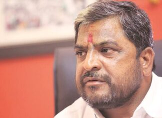 आम्ही वीजबिल भरणार नाही, सक्तीची वसुली करून तर बघा जशास तसे उत्तर देऊ : राजू शेट्टी