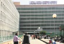 दिल्लीतील एम्स रुग्णालयाच्या परिचारिका संपावर, रुग्णालयातील सेवा ठप्प
