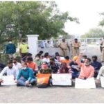 मराठवाडा विद्यापीठात परीक्षा निकालासाठी अखिल भारतीय विद्यार्थी परिषदेचे ठिय्या आंदोलन