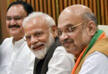 भाजपला गावात एन्ट्री नाही; गावात अलात तर चपलेचा हार गळ्यात पडणार…