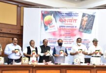 पोलिसात दडलेला माणूस समजून घ्या! विश्वास पाटील यांचे आवाहन