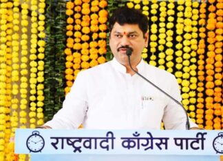 …अखेर धनंजय मुंडेंविरोधात ‘यांनी’ केली थेट निवडणूक आयोगाकडे तक्रार