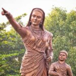 आई असावी जिजाऊसारखी.