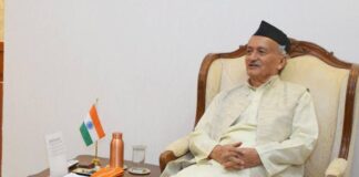 राज्यपालांविषयी बोलताना मुंबई काँग्रेस अध्यक्षांची जीभ घसरली