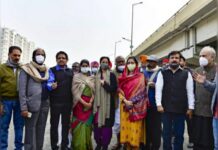 शेतकर्यांना भेटण्याकरिता गेलेल्या “त्या” खासदारांना गाझीपूर सिमेवरच अडवले