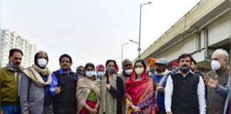 शेतकर्यांना भेटण्याकरिता गेलेल्या “त्या” खासदारांना गाझीपूर सिमेवरच अडवले