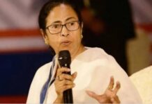 मोदी हे देशातील सर्वात मोठे दंगेखोर : ममता बॅनर्जी