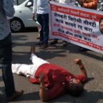 कृषी कायदे रद्द करण्यासाठी स्वाभिमानी शेतकरी संघटनांचे रास्ता रोको आंदोलन