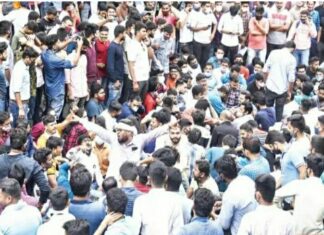 “विरोधकांनो आगीत तेल अोतणे बंद करा” संजय राऊतांचा ईशारा
