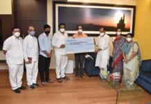 राष्ट्रवादी तर्फे मुख्यमंत्री सहाय्यता निधीला २ कोटीचा धनादेश सुपूर्त !