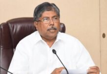 व्यवस्था काहीच करायची नाही आणि केंद्र सरकारकडे सगळे ढकलायचं : चंद्रकांत पाटील