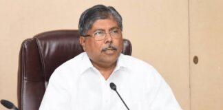 पुणे जिल्ह्याचे पालकमंत्री २४ तासांपासून नेटवर्क कव्हरेजच्या बाहेर आहेत : चंद्रकांत पाटील