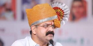 जगाल तर जेवाल” असे म्हणत राज्यात लॉकडाऊन वाढवावा अशी जितेंद्र आव्हाडांची थेट भूमिका