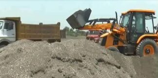 तब्बल 200 ब्रास वाळूसह पोकलेन, जेसीबी ताब्यात; एकूण दीड कोटींचा मुद्देमाल हस्तगत