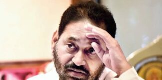 मुंडन करुन ऊर्जामंत्र्यांच्या नावाने केला निषेध व्यक्त