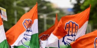 भाजपा अध्यात्मिक आघाडी या थोतांडातून हिंदू धर्म बदनाम करण्याचा प्रयत्न करत आहे . काँग्रेसचा आरोप