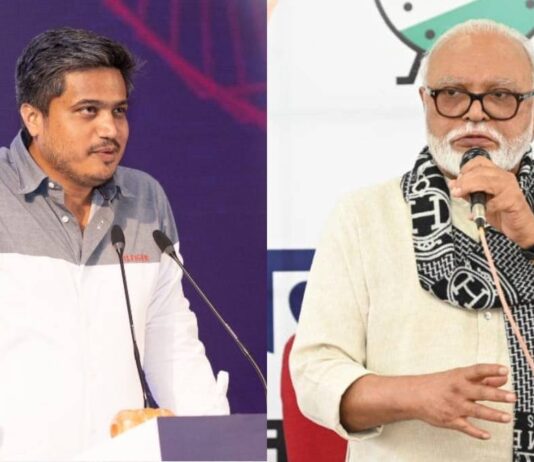 छगन भुजबळांच्या हेलिकॉप्टरचे ‘पार्किंग’मध्ये लँडिंग; रोहित पवारांच्या ट्वीटनंतर नेटकर्यांचा महाराष्ट्र सरकारने स्वतःचे जेट, हेलिकॉप्टर खरेदी करावे असा सल्ला !